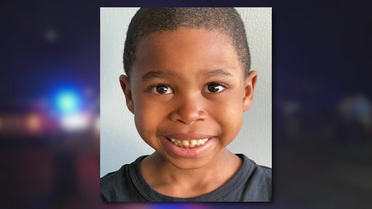 Mother indicted on murder charges in drowning deaths of 3 children at Coney Island beach 7ny.tv/3LtEiki