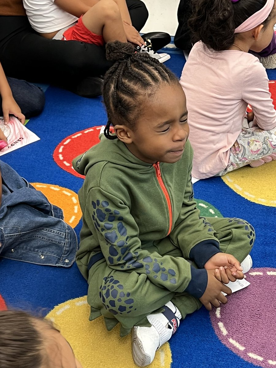 SEL and <a href="/fairyposhmother/">Kristin Trexler</a>. She starts our day off on the right foot. Thank you Mrs Trexler. Room 108 learns to regulate <a href="/BASDFtHill/">Fountain Hill Elementary School</a> <a href="/MissKneppFHE/">Tori Knepp Bramble</a> <a href="/BethlehemAreaSD/">BASD</a>