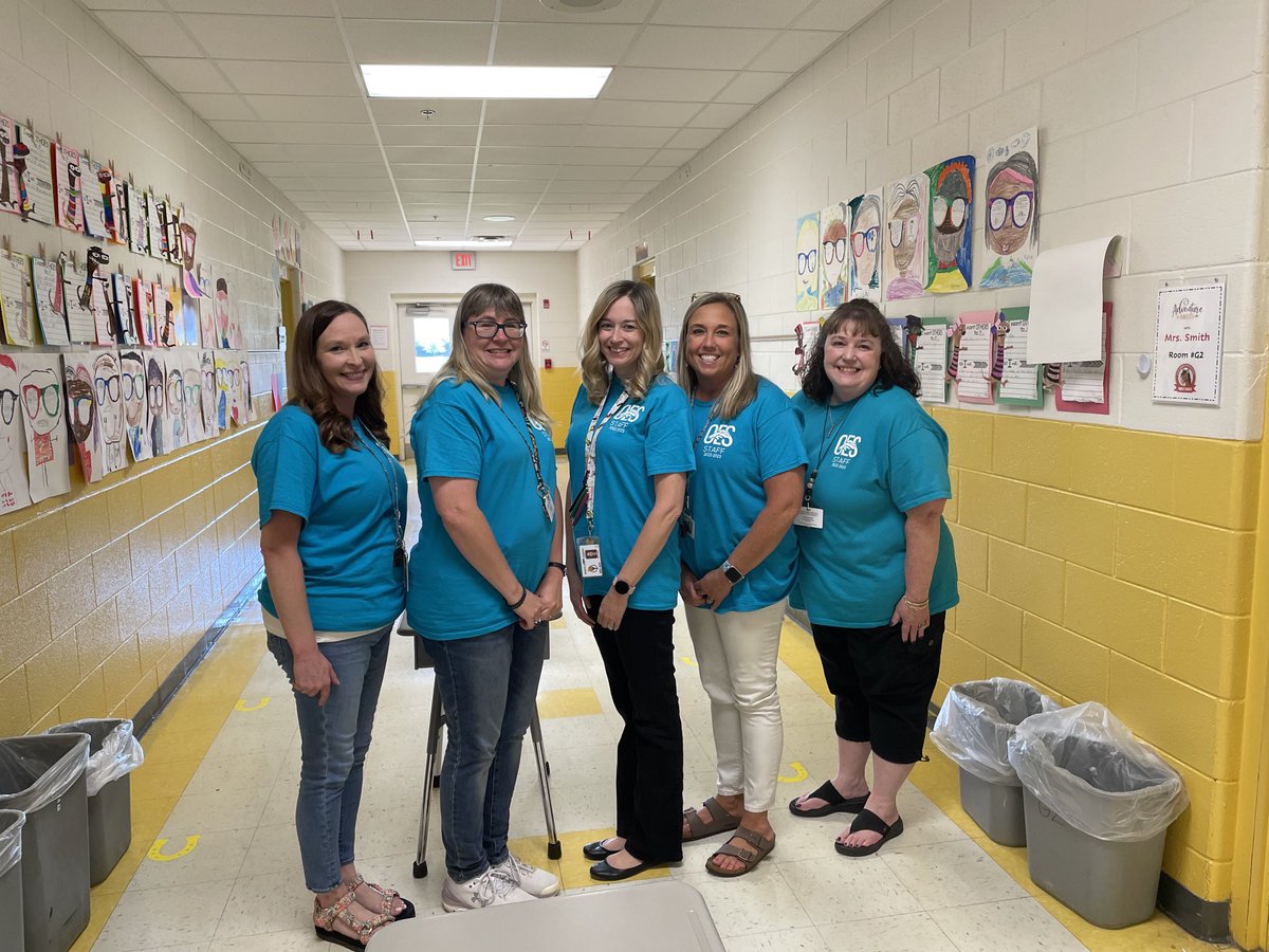 DCS_Overpark's tweet photo. Our teachers were ready for STEAM night with our Mustangs! #TeamDCS #PreppedAndReady https://t.co/kinS1t9ml0
