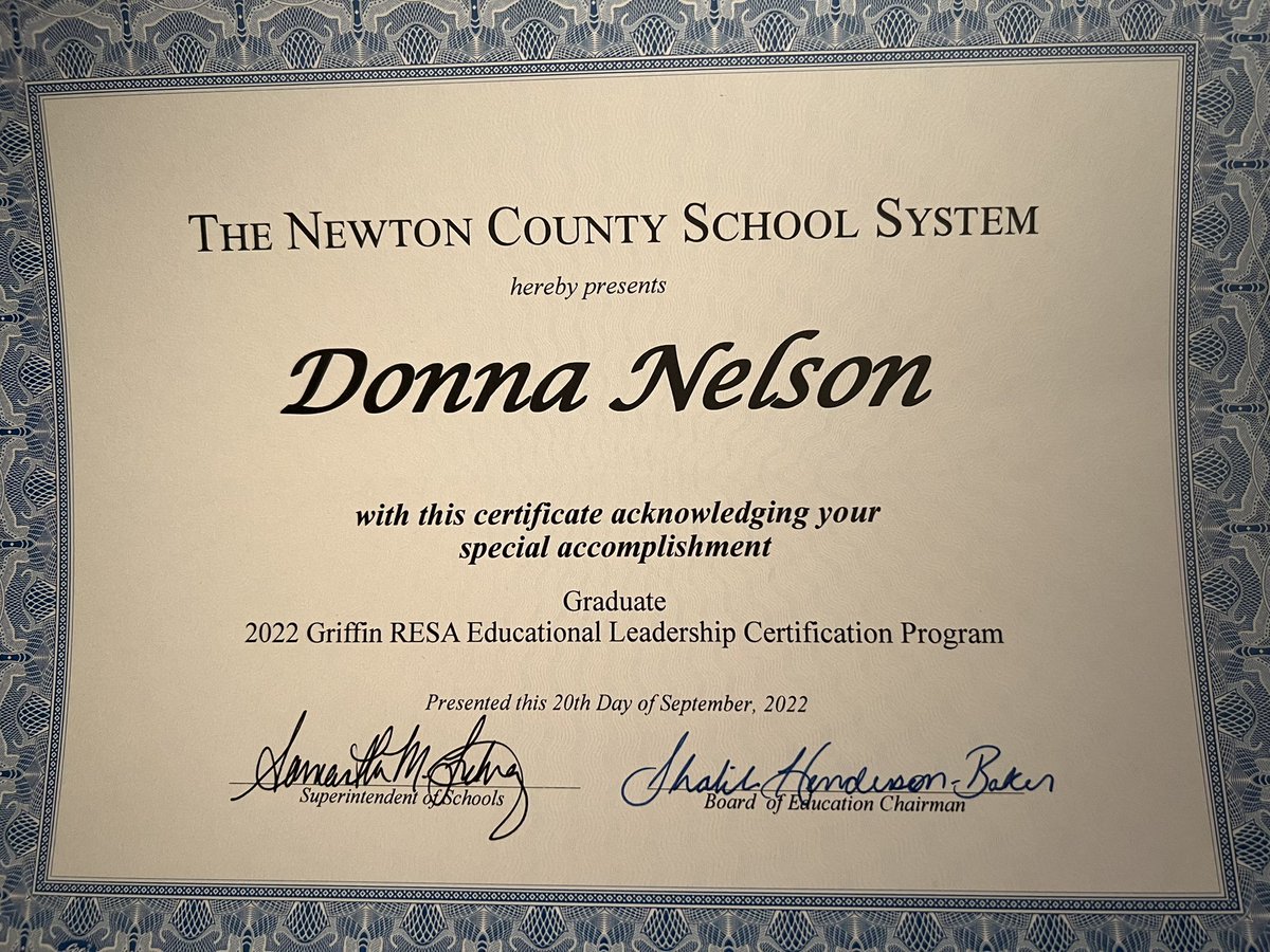 nellieteacher's tweet photo. Thank you @Samantha_Fuhrey @hendersonbaker and the @NewtonCoSchools for the recognition tonight! Thank you @dr_yoli and @astclairb for your continued support, guidance, and leadership! #LLLT @Griffin_RESA https://t.co/3jhMM9P49p