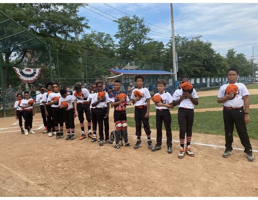 bonnieyouthclub's tweet photo. “Baseball is not a sport you can achieve individually.” – Curt Schilling
Bonnie Team Pride! 🖤🧡⚾️
#bonnieyouthclub
#youthsports
#baseball
#brooklynbaseball https://t.co/vi8qtPz8Po
