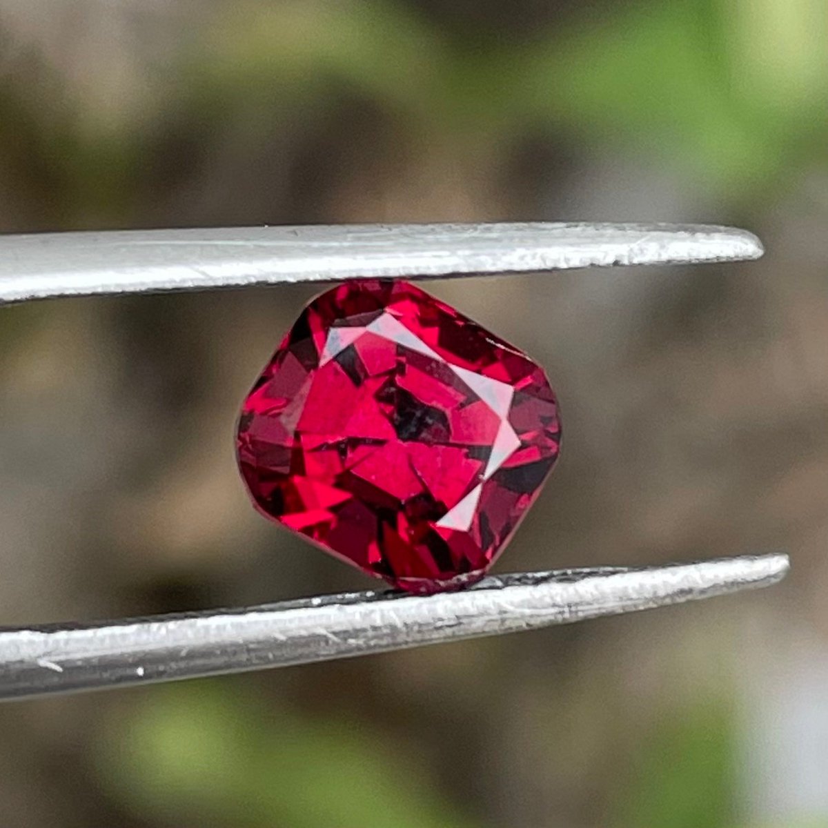 2.10 ct hot red garnet, Fancy cut faceted rhodolite garnet, Loose garnet gemstone, January brithstone tanzania natural rhodolite garnet,Gem.
 #January #loose #NaturalRhodoliteGarnetgem #HotRedGarnet #BrithstoneTanzania #finefacetedgems

👉etsy.com/listing/119036…