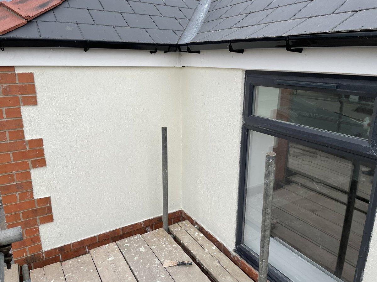 Silicone enhanced render available in a variety of colours. Finished the top coat on this job today. #rendering <a href="/britishgypsum/">British Gypsum</a> <a href="/RefinaLtd/">REFINA</a>