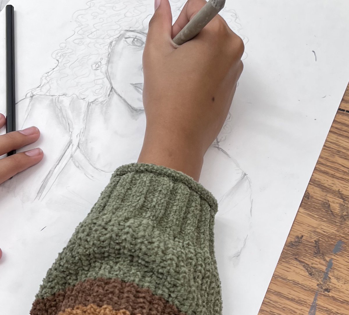 8th grade is doing a great job working on their portraits. #graphite #blendingstump