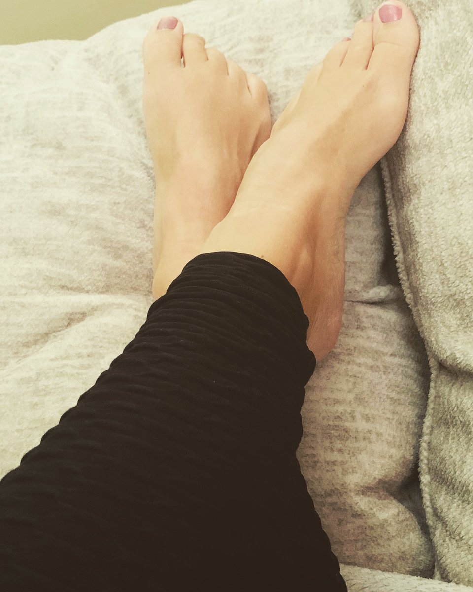 J71235430's tweet photo. I will show more if requested. 😉 check out my OF https://t.co/czpNq9Tc0H. #feet #feetfethish #feetworship #feetfinder #feetpicforsale https://t.co/sd6iCSUhPH