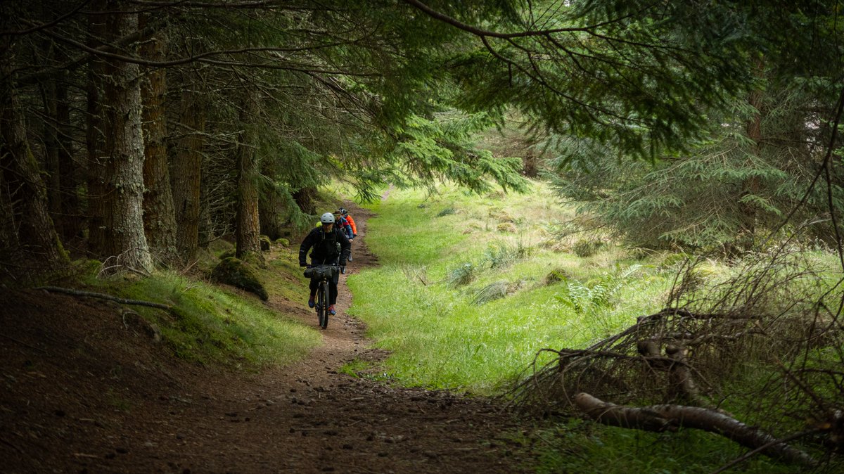 reizkultur's tweet photo. Productive day pulling together draft routes for a new book, which is out in 2023. Research &amp; riding done, now the writing .... There'll be a lot of ☕️ involved no doubt (: 

In the meantime 'Great British Gravel Rides' 📚 will be nice riding inspiration: https://t.co/JTiJFfUt38 https://t.co/eIVlY7fPOX