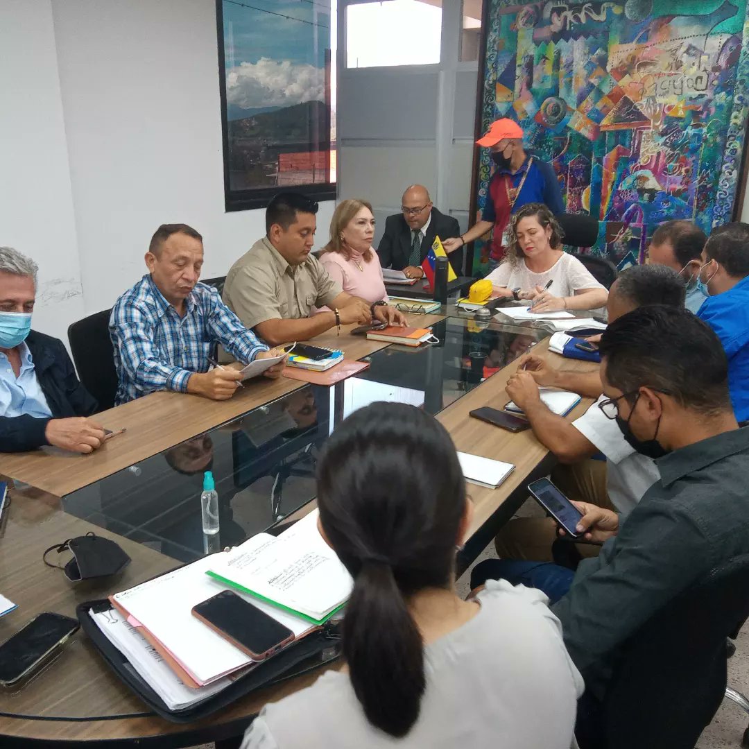 TachiraCLET's tweet photo. Se desarrolló Sesión Ordinaria, correspondiente al dia:

✅ Aprobación en Primera Discusión del Proyecto de  Ley de Reforma Parcial a la Ley de Honores y Condecoraciones

✅ Legisladora @NellyverLugo: impulsar y acompañar el proceso de apertura de la Frontera Colombo-Venezolana https://t.co/w1sl1fn0Z8