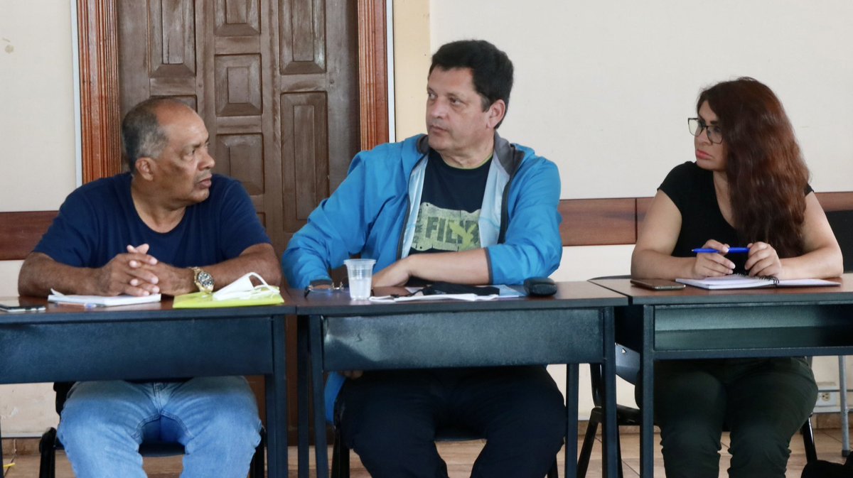 El @ConsejoAmazonia, la Secretaría Técnica Amazónica y representantes de las organizaciones sociales e indígenas retoman, en su segundo día, la mesa técnica de trabajo en la ciudad del #Puyo. 1/4