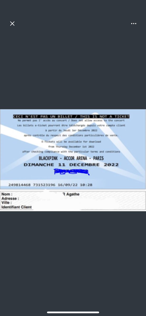 tnzz20's tweet photo. REPARTAGER LE TWEET SVP⚠️y’a bcp de gens qui se font arnaqué en ce moment par rapport au vente de tickets pr blackpink!! Et j’en ai clairement cramé une qui reprend des tickets d’une autre personne de Twitter #BlackpinkinPARIS #blackpink #BLACKPINKCOMEBACK #BLACKPINKWorldTour2022 https://t.co/CObSujN4ju
