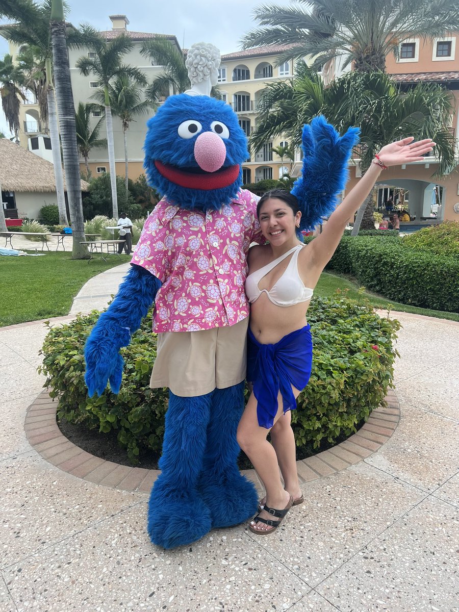 B96Chicago's tweet photo. The Morning Mess is giving away another trip to @BeachesResorts ππ΄βοΈ Listen for the first keyword at 6am then again at 7,8,9 #livefrombeaches #generationeveryone #beachesturksandcaicos
All info below:
https://t.co/IWLSjs9aJ3 https://t.co/IyQgazs57H