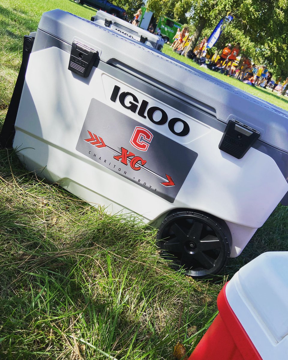 Run_CXC's tweet photo. Big shoutout to Jansen and Amy Stuart for donating these SWEET team coolers! 

Also big thanks to Jensen Promotions for the cool decal on the cooler! 

#RUNCXC https://t.co/UjQ4EYUgVA