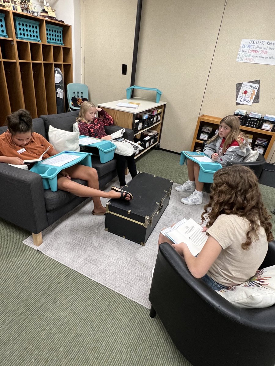 flourishedroots's tweet photo. “Starbooks”…the kiddos rotated around tables and skimmed through realistic fiction novels before choosing which novel they’d like to study. ⁦@ClCentralElem⁩ https://t.co/E3lvJgpAZm