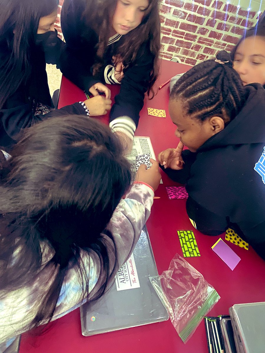 kaseybwood's tweet photo. Relative dating, strata, geological profiles….studying rocks sure does ROCK!!! 🤘🏼🤓  #LittleGeologists #TheBatteryWithMrsWood #LiveIn35
#ForTheA @AlbertvilleAIS https://t.co/3EzTEcnLJl