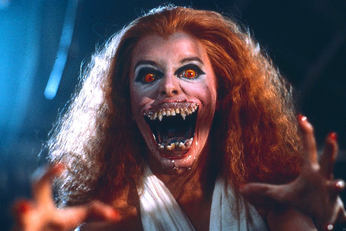OolaFanForever's tweet photo. 1985’s horror classic #FrightNight starring #ChrisSarandon #RoddyMcDowell & #WilliamRagsdale is getting the 4K treatment, October 4th. 3 discs & loads of extra features. I ❤️ this movie, now let’s get #FrightNightPartII a 4K release too, #Lionsgate (owns the rights). 🎬❤️✌️🦇 https://t.co/w0QLSF9QBN