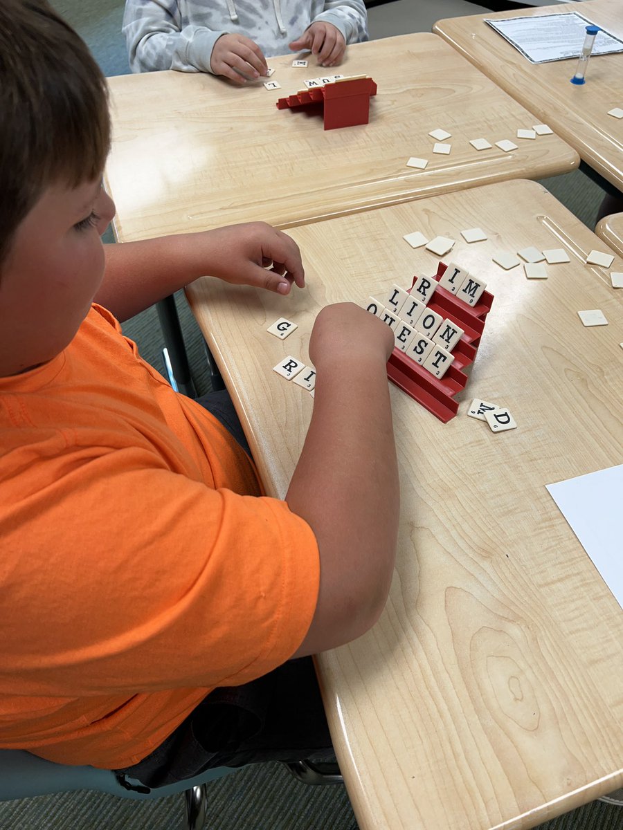 flourishedroots's tweet photo. Building vocabulary/spelling skills during MTSS. Who can build all 6 words quickest? @ClCentralElem https://t.co/YpXBgWmDwt