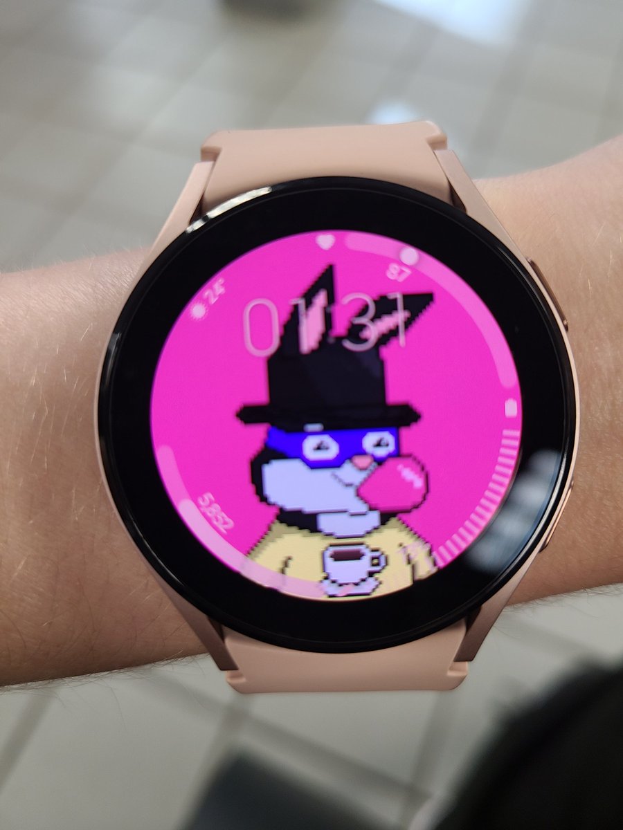Good afternoon #NFTCommunity 

Gorgeous #NFT on my watchface today! I got this lovely💖 one from @foreign_rabbits  

Coffee for the win ☕️ ☕️ 

#NFTs #NFTFam #NFTCollector