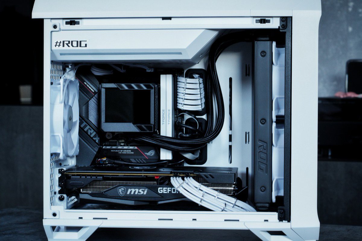 Alchemy 3 x 8PCIe Kit de cable de extensión de peine de aluminio

<a href="/b_buildz/">B_Buildz</a>

Peines finos de aluminio y Cobre puro hasta 18AWG

Compruébalo aquí ahora: bitfenix.com/products/premi…

#BitFenix   #Alchemy #ExtensionCables #gamingpcbuild  #gamingpcbuild #pcgaming #pcgamer  #pcbuild