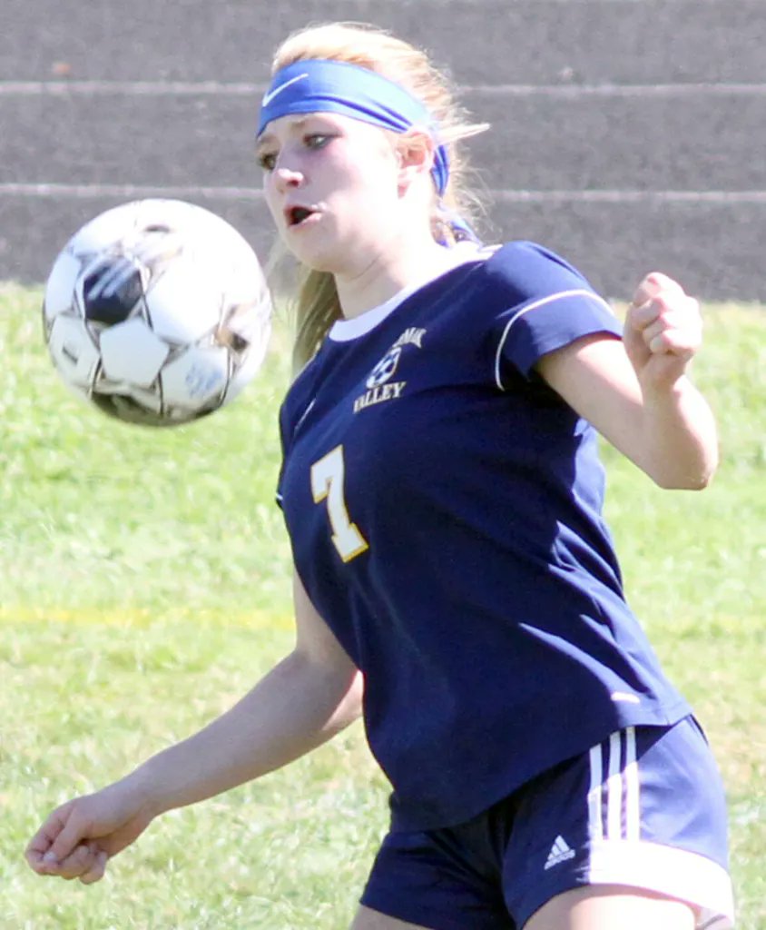 VStv_ME's tweet photo. Panthers, Eagles earn split decision in homecoming pitch clashes #mesports https://t.co/SEEGwwLOHE https://t.co/R5UwdRUOe2