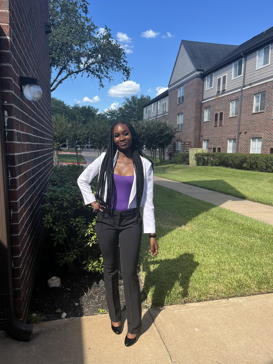 serinaalderson's tweet photo. use my hastag #rockinwitrina ❗️ VOTE ME 4 FRESHMAN CLASS JUSTICE ❗️ #pvamu26 https://t.co/K5RZVKtX3v
