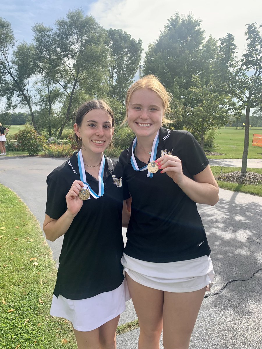 The girls had a great day at the NLCC Tournament. A special shout out goes to Kelly Eppel for her All-Conference 11th place finish and Elizabeth VanKast for receiving the Sportsmanship Award!