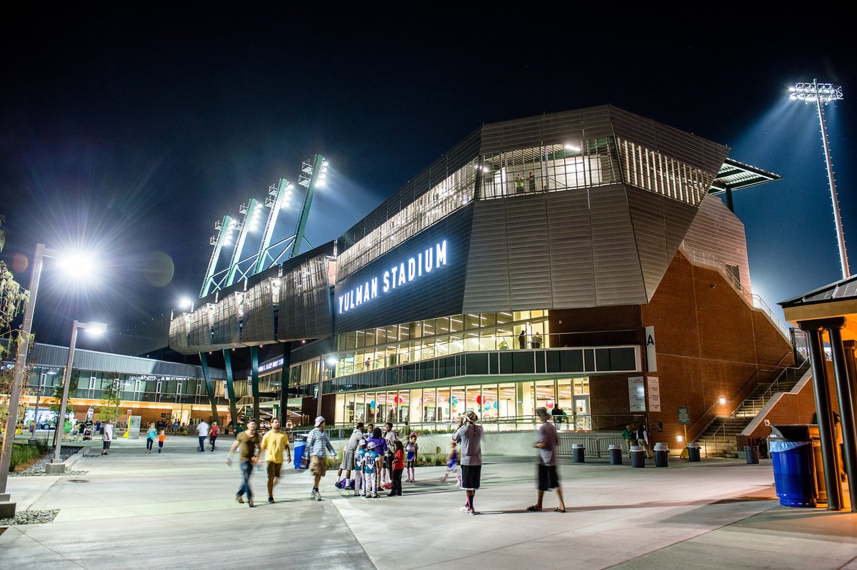 multistudio_'s tweet photo. Who caught the Tulane K-State game? With studios in NOLA &amp; KC, we were vested.

Tulane’s victory has us imagining the beaming light &amp; acoustics reverberating across the Yulman stadium – a distinctly @Tulane  ambiance.

Image: Cory Fontenot

#Multistudio #StadiumDesign https://t.co/1IEvSDED7w