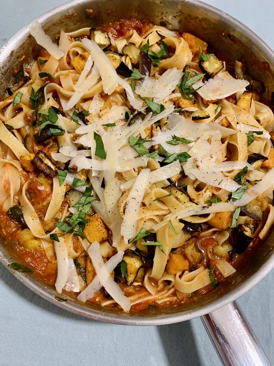 I tried to put Fall in a pan and this is what came out 
🍆 🎃 🥫 🧀