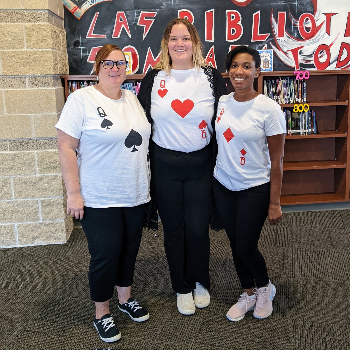 Celebrating today's #Squad Day with a couple of queens! #ThreeOfAKind #Homecoming2022 @SuperStallions @EducatorGoals @SheldonISD