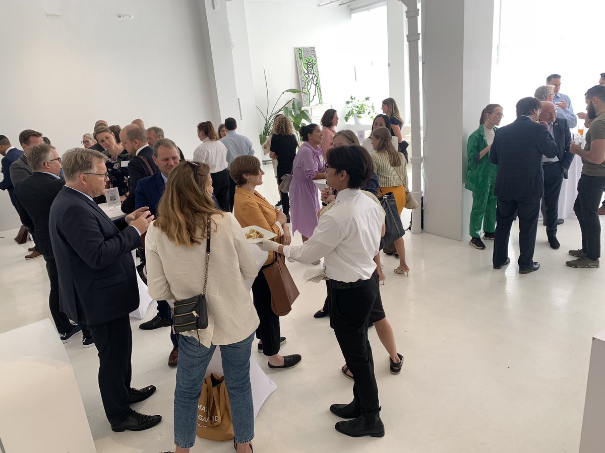 DKCleantechHub's tweet photo. Celebrating a successful #ClimateWeekNYC event on public-private partnerships and green economy #countdownto2030 https://t.co/hZSibC4Rv9