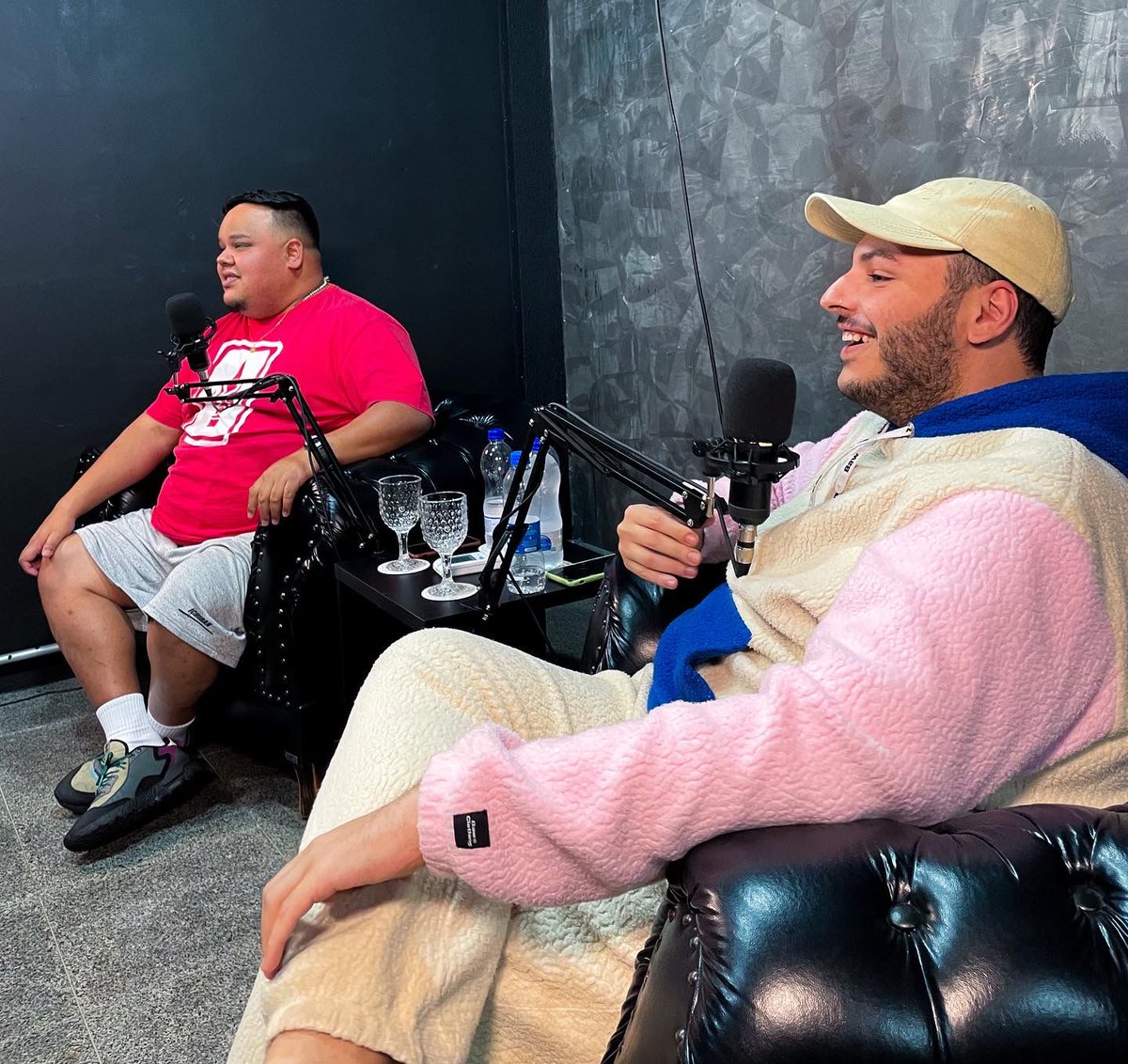 Começando a semana relembrando desse EP que foi sensacional e pura resenha!!

Muito obrigado pela entrevista <a href="/bahgutierrez/">Barbara Gutierrez</a> 

Assista o EP completo no nosso canal do YouTube OPLANOCAST.

📸<a href="/znego_/">znego 🥷🏾</a>