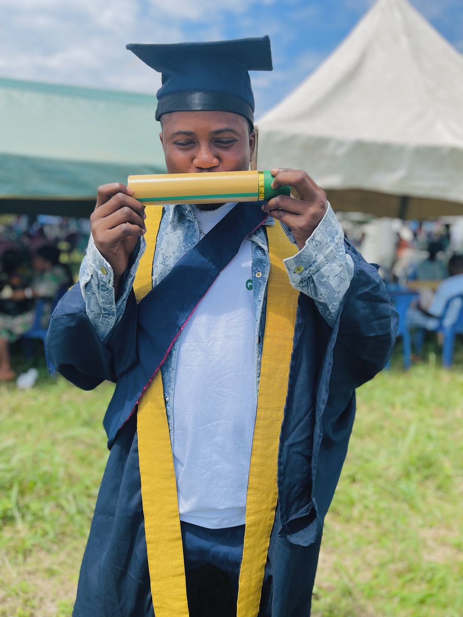 PelumiAdio's tweet photo. BSc. Public Health
All glory be to God almighty. The journey was not easy but we made it https://t.co/KuY3zryo3O