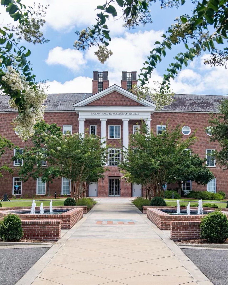 ccublackalumni's tweet photo. Happy #TealTuesday ! Today marks 68 years of CCU excellence! 👌🏽💛

Homecoming 2022 is just a few weeks away and we are gearing up for an AMAZING Homecoming weekend! 

We can’t wait to see you on campus and say, “#WelcomeBAC !” 🌟

#ccublackalumni 
#ccuhomecoming 
#WelcomeBAC https://t.co/11IndwnS20