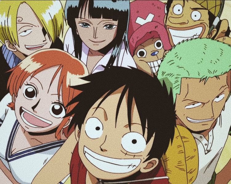 LuffyHourly's tweet photo. Family selfie https://t.co/VI6vdYqYwi