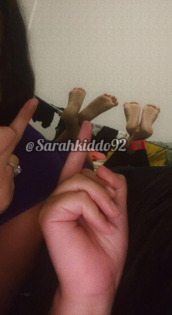 sarahkiddo92's tweet photo. avec @serafinakiddo 🇩🇿🇲🇦 raquer les pupute 

@RTLovingFeet @dommes_rt @rt_feet  @RTFindomFR 

#moneymiss #findom #femdom #soumis #moneyslave #feetfethish #feet #spitfethish #atmloser #spitlover #feetlover #paypig #piggybank #slave https://t.co/vLgjFZQCmA