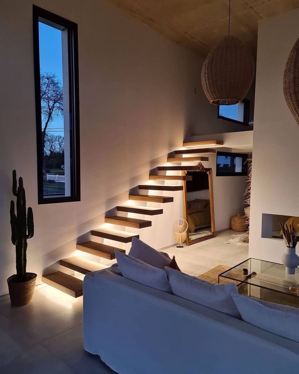 This staircase is dreamy