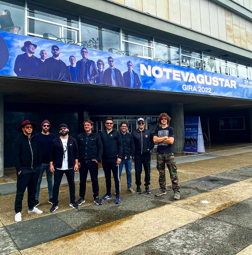 ntvgoficial's tweet photo. ¡YA ESTAMOS AQUÍ MANIZALES! 🫶 Nos vemos mañana en el hermoso Teatro Los Fundadores; es nuestra primera vez tocando en esta ciudad y estamos seguros de que será una fiesta inolvidable! 🔥🙌

🎫 Entradas 👉 https://t.co/lqgJybOi6m https://t.co/r5vJPx0UmW