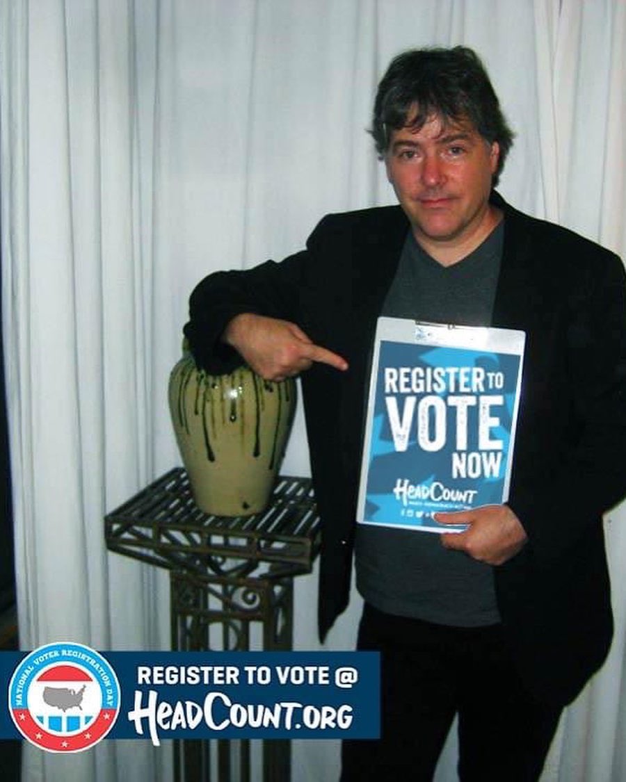 belafleckbanjo's tweet photo. Today is #NationalVoterRegistrationDay! The deadlines to register to vote are right around the corner so @HeadCountOrg wants to make sure you’re ready to use your voice on November 8th. Visit https://t.co/GxtekQdyAB today and make sure you're registered to vote! https://t.co/CDu8yMDTp5