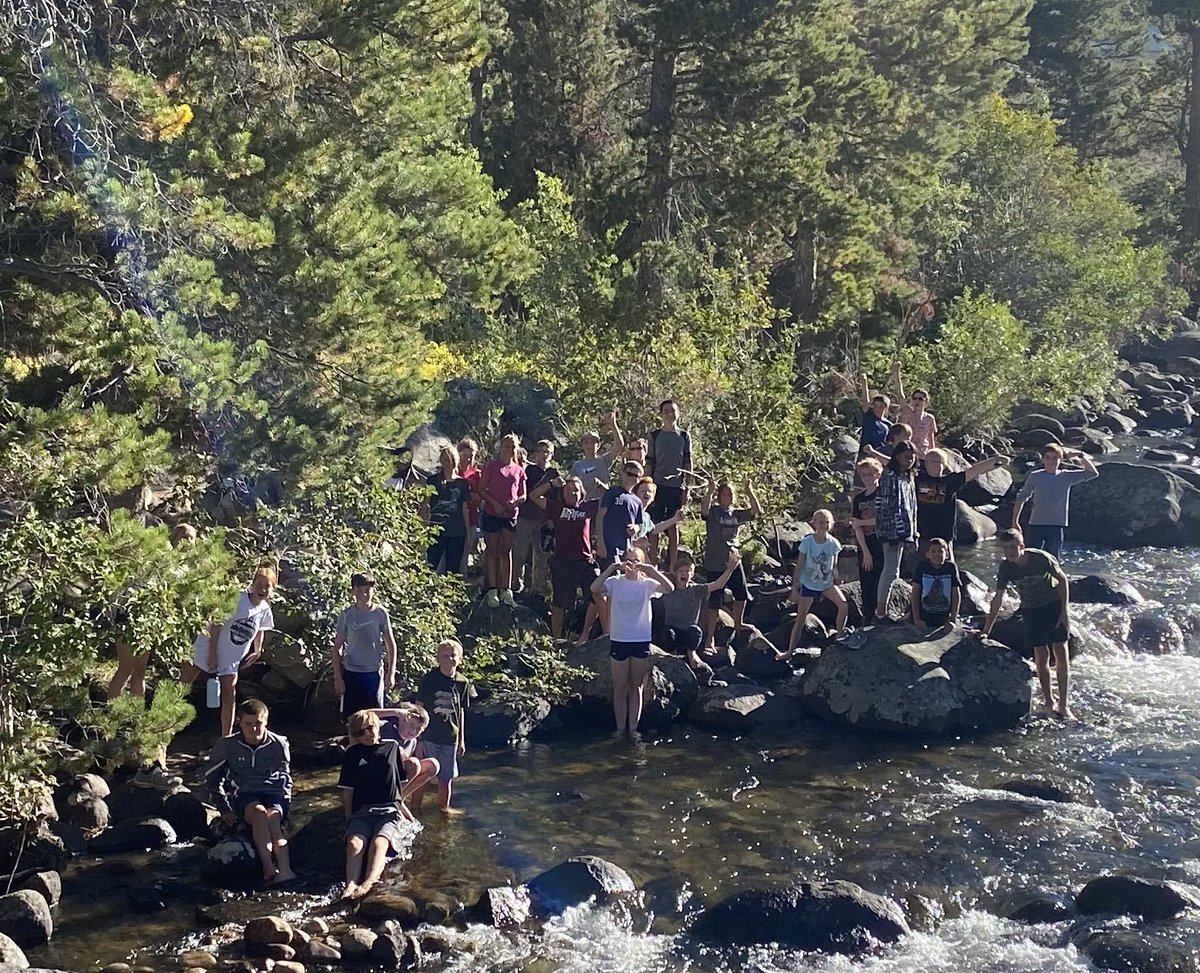 LanderMS_XC's tweet photo. A beautiful fall day with a run and recovery in the river 🏃🏻‍♀️🍂 https://t.co/3Tvy7p5REa