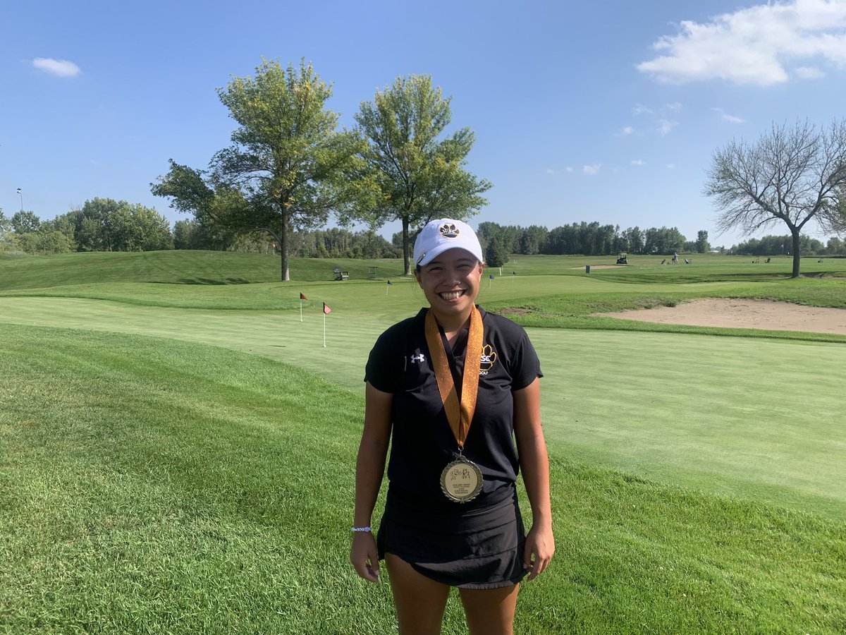 WayneStateGolf's tweet photo. @jazmine0215, individual champ at 143 (+1) https://t.co/2RSQ21ZZpe