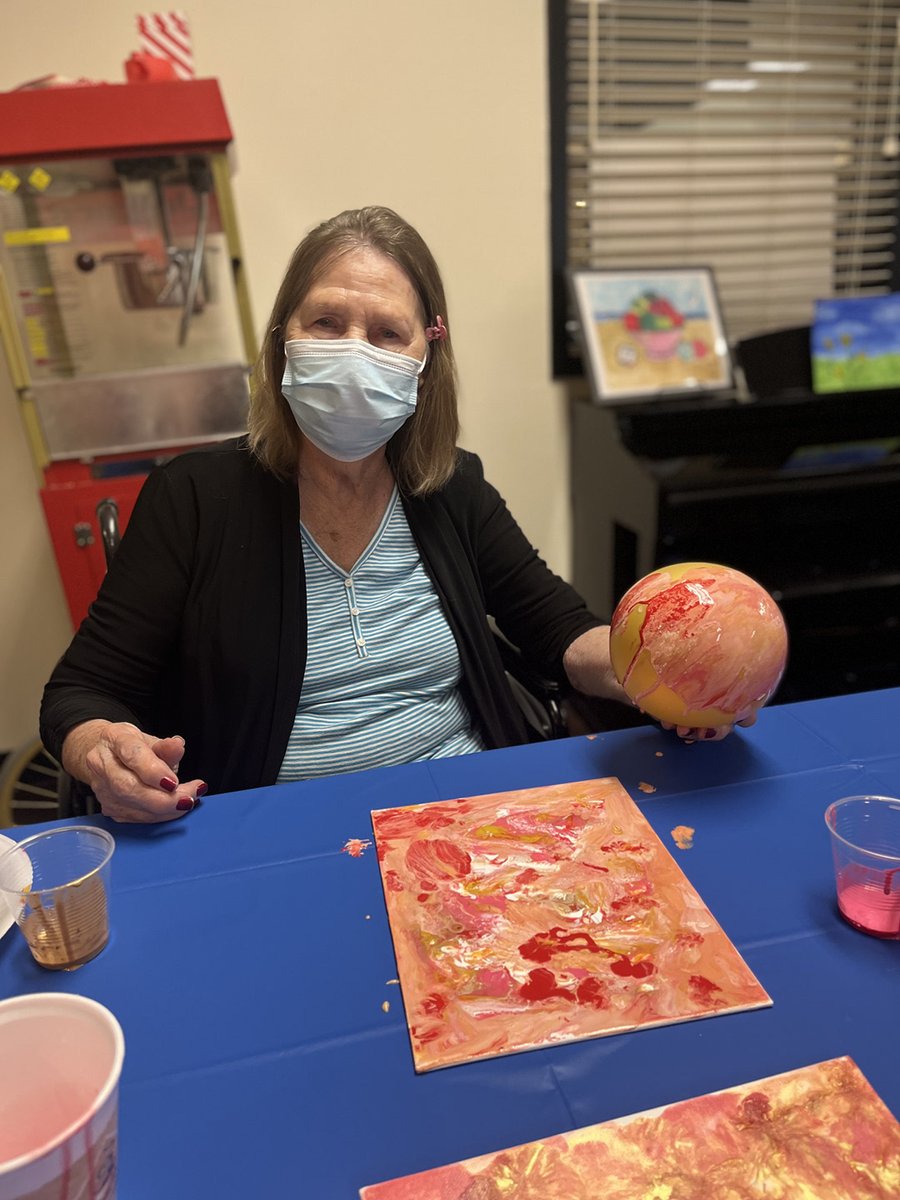 WillowsatFF's tweet photo. We have gotten very creative lately by learning different painting techniques.  Did you know painting with balloons was a thing?! 🎨🎈 https://t.co/dKAnScz0Ab