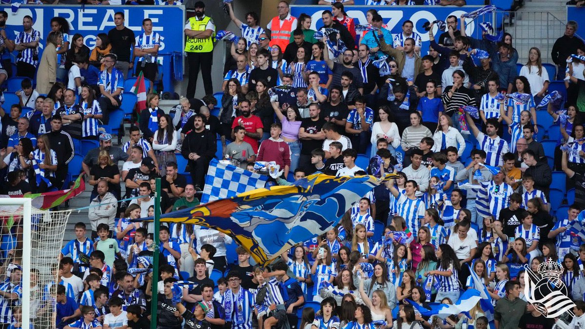 Debutants Real Sociedad attracted a crowd of 1️⃣1️⃣,4️⃣7️⃣9️⃣ - a record attendance for a qualifier in the competition 👏👏

📸: <a href="/RealSociedadFEM/">Real Sociedad Femenino</a> 

#UWCL