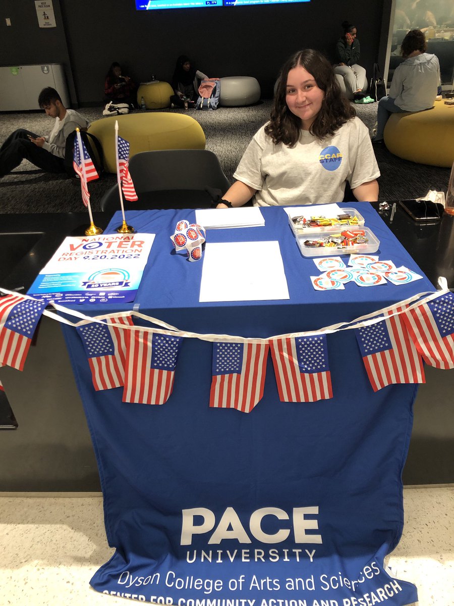 CCARNYC's tweet photo. Thanks everyone who stopped by our #NationalVoterRegistrationDay event! 

NY voters can register to vote through Oct 14th for Nov’s midterm elections: https://t.co/jlULaJPB24

#CampusTakeover #PaceVotes @AndrewGoodmanF https://t.co/fJ7HzQA7Sv