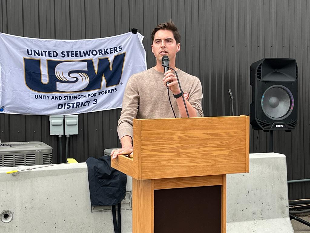 USWDistrict3's tweet photo. Today is election day in Saskatoon #Meewasin! Go vote for @nathaniel_teed @Sask_NDP from 9 a.m. to 8 p.m.
Find out where to vote at https://t.co/Ebj2hgg0aA
#SteelworkersVote #SaskNDP #SaskLab #SaskPoli https://t.co/I6sT6krTki