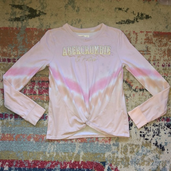 CAG2500's tweet photo. So good I had to share! Check out all the items I'm loving on @Poshmarkapp #poshmark #fashion #style #shopmycloset #abercrombiekids #toryburch #11thstreet: https://t.co/SPmMAmoot4 https://t.co/TWrL7qwPsM