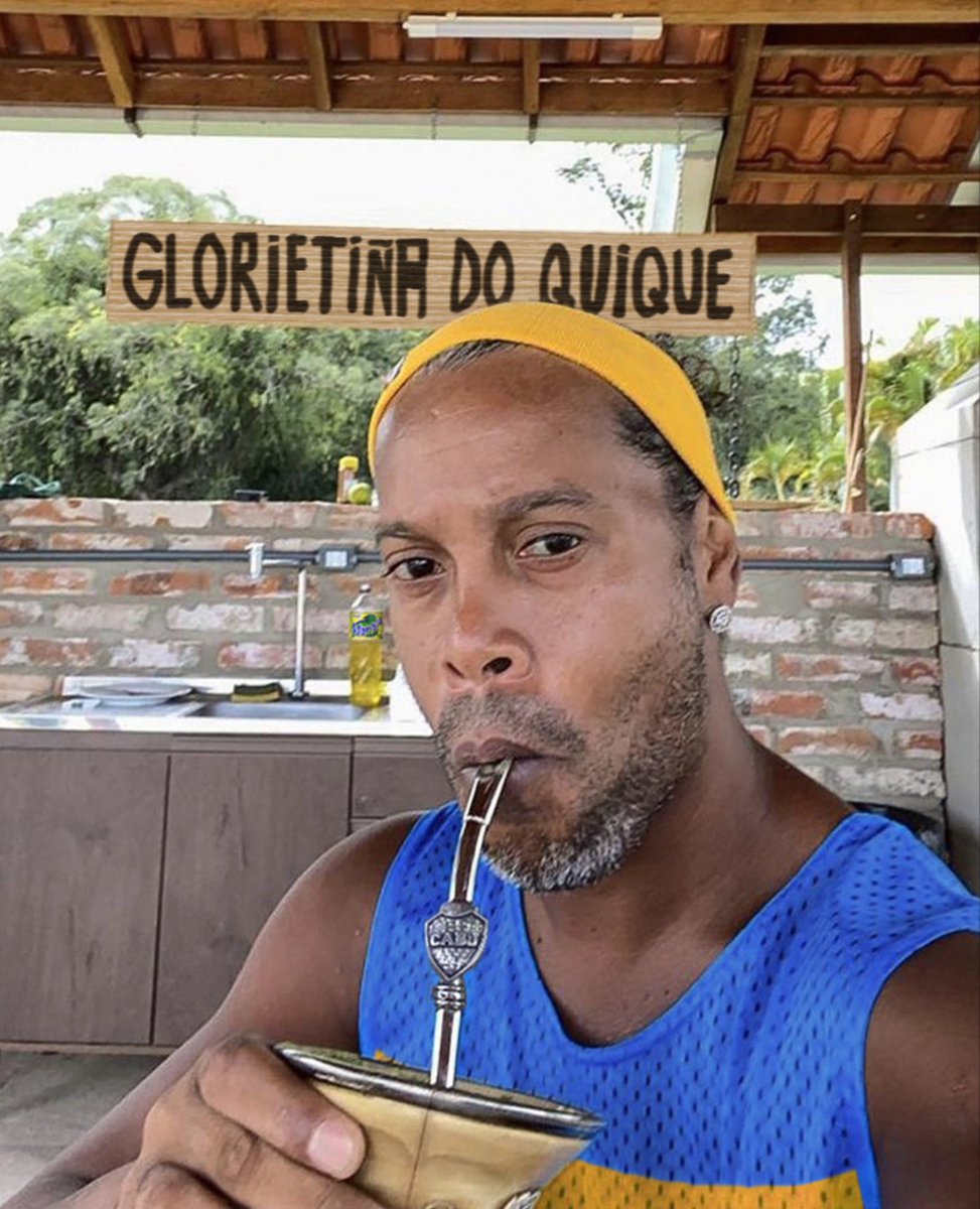 nachivilla's tweet photo. @10Ronaldinho 🔵🟡🔵 https://t.co/u6rBB8lXIw