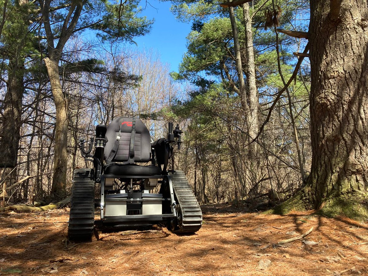 OakGov's tweet photo. To help make the great outdoors more accessible for everyone this #MITrailsWeek, the @MichiganDNR has introduced a new fleet of all-terrain track chairs. You can now rent and try one out here in #OaklandCounty at Bald Mountain Recreation Area. Learn more: https://t.co/GIIDbFQyf1. https://t.co/Tp6XA1HhQ8