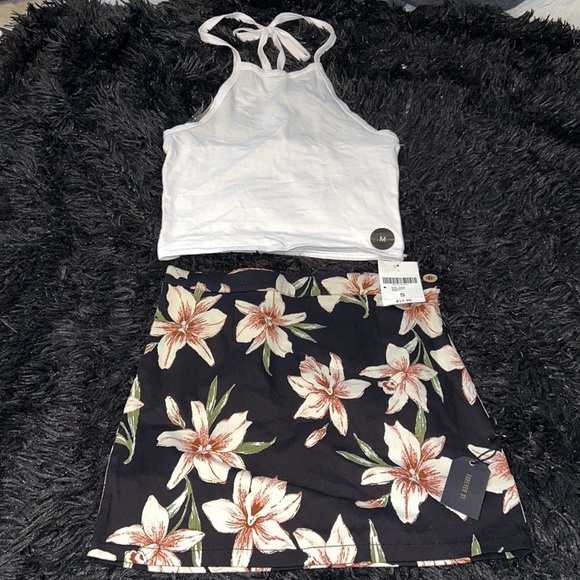 Twenty9LuxeShop's tweet photo. So good I had to share! Check out all the items I'm loving on @Poshmarkapp #poshmark #fashion #style #shopmycloset #spirit #damascus: https://t.co/f7Xfk8Kezo https://t.co/RmPlQXxWiD