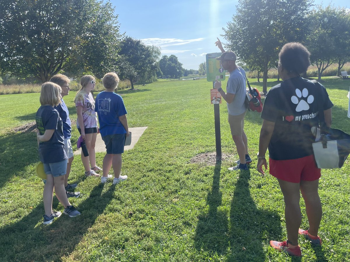 kbcrites's tweet photo. @myfcs staff enjoyed the disc golf meet up after school. It was a great way to get outside and have some fun with colleagues. The next meet up date is 10/4 at 4:30. @fcssuper2011 #ThisIsFranklin #GetMovingFCS https://t.co/UMEuoo8jE4
