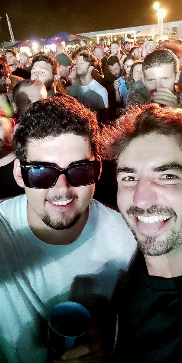 Neomatix3's tweet photo. #Acontraluz avec Greglorious et Maximousse https://t.co/IH5I3xlLXx