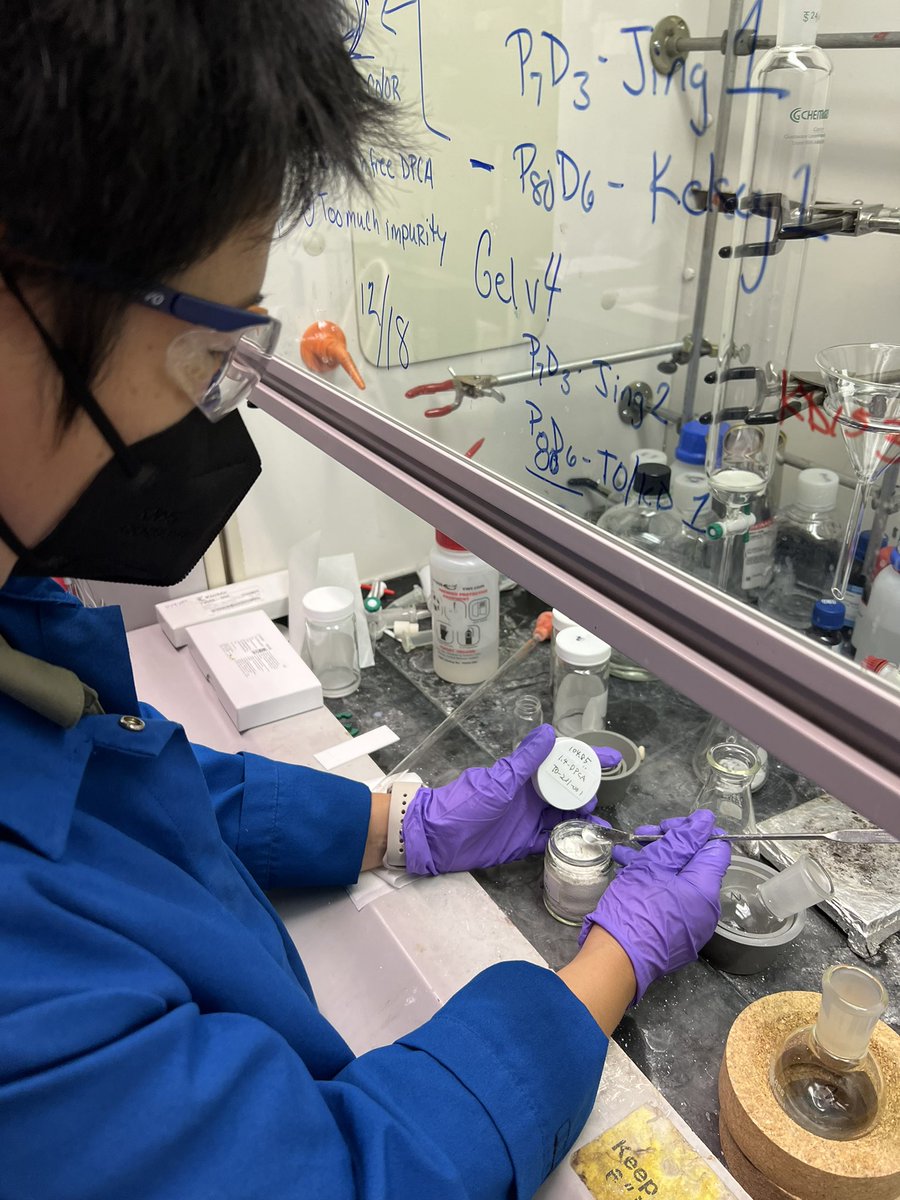 MessersmithLab's tweet photo. Member Spotlight!!!
Meet Tomoko Ogiyama, PhD! She’s a visiting scholar from Japan working on organic synthesis experiments in our lab! She’s employed at Daiichi Sankyo Co., Ltd. and earned a doctoral degree in Pharma-Science! @ogiy_t https://t.co/rM2OrwPgzF