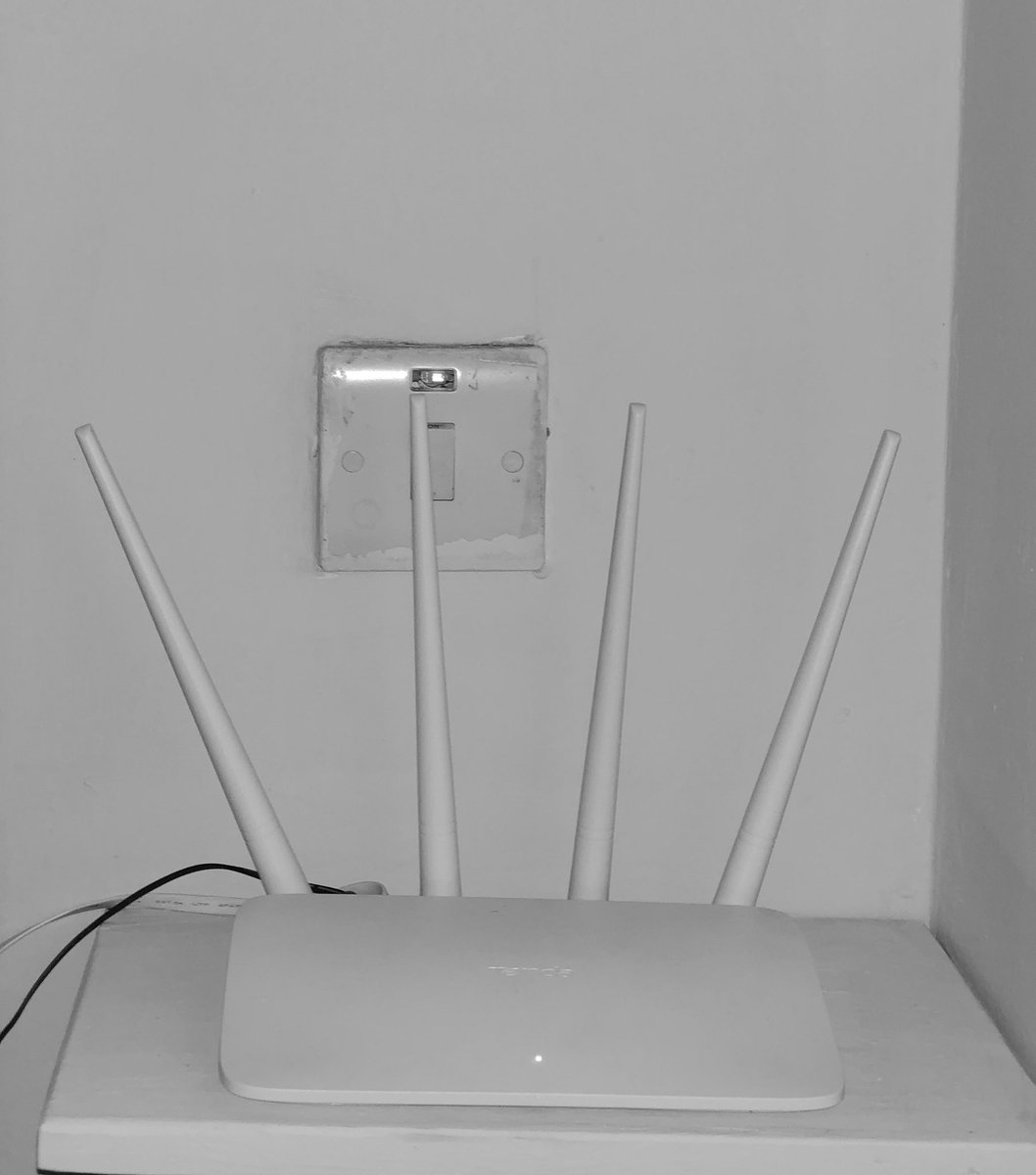 PesalinkTz's tweet photo. We real need Wi-fi for Home Internet, but you need to have access to unlimited internet to freedom of downloading, browsing and surfing on thee internet, is what we are upto💯
#Homewifi #Home_internet_connection #unlimited_internet_connection #wireless_connection https://t.co/NMs8xL2BA0